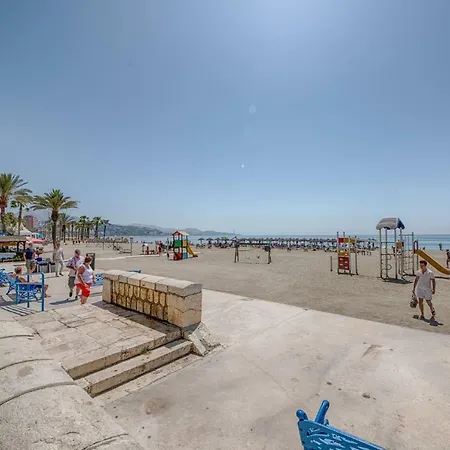 Holidays2malaga Malagueta Beach Apartamento *
